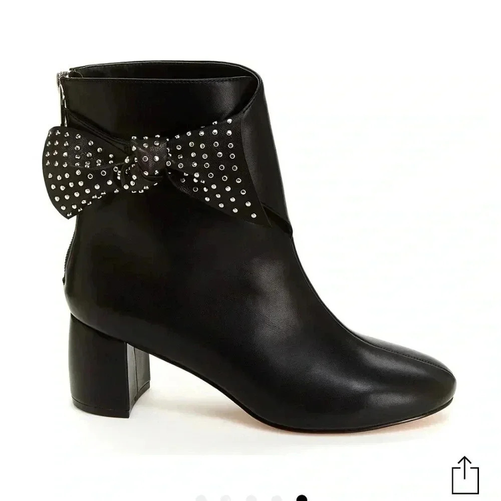New with flaw Nathalie black bow ankle boot heel Nanette Lenore 6.5